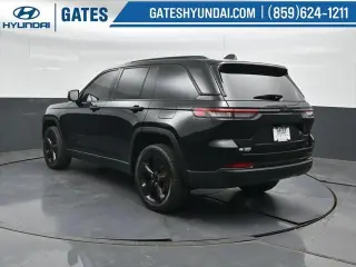 Jeep Grand Cherokee 2023 4x4 Altitude 4p SUV