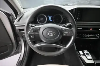 Hyundai SONATA 2023 SE Sedán 4p.
