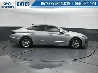 Hyundai SONATA 2023 SE Sedán 4p.