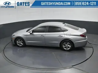 Hyundai SONATA 2023 SE Sedán 4p.
