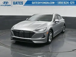 Hyundai SONATA 2023 SE Sedán 4p.