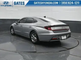 Hyundai SONATA 2023 SE Sedán 4p.