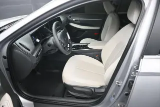 Hyundai SONATA 2023 SE Sedán 4p.