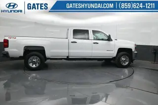 Chevrolet Silverado 3500HD 2017 4x4 Work Truck 4p Crew Cab SRW