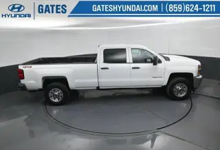 Chevrolet Silverado 3500HD 2017 4x4 Work Truck 4p Crew Cab SRW