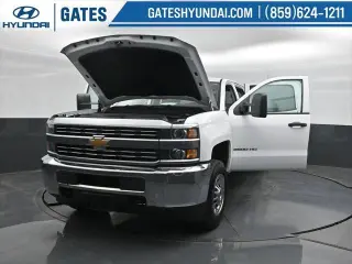 Chevrolet Silverado 3500HD 2017 4x4 Work Truck 4p Crew Cab SRW