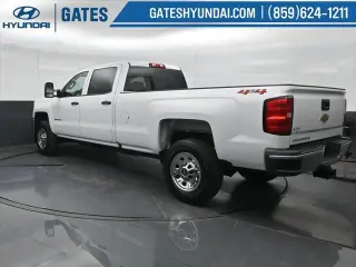 Chevrolet Silverado 3500HD 2017 4x4 Work Truck 4p Crew Cab SRW