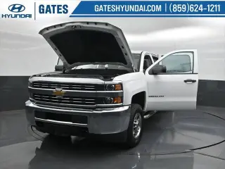Chevrolet Silverado 2500HD 2018 4x4 Camión de trabajo 4 puertas Cabina Crew SB