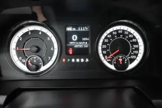 Ram 1500 2018 4x4 Tradesman 4 puertas Cabina Cuádruple 6,3 pies SB Pickup