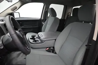 Ram 1500 2018 4x4 Tradesman 4 puertas Cabina Cuádruple 6,3 pies SB Pickup
