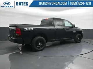 Ram 1500 2018 4x4 Tradesman 4 puertas Cabina Cuádruple 6,3 pies SB Pickup