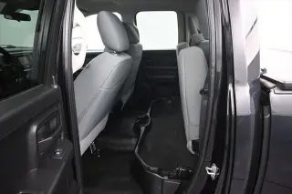 Ram 1500 2018 4x4 Tradesman 4 puertas Cabina Cuádruple 6,3 pies SB Pickup