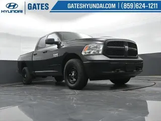 Ram 1500 2018 4x4 Tradesman 4 puertas Cabina Cuádruple 6,3 pies SB Pickup