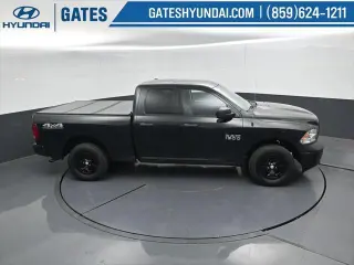 Ram 1500 2018 4x4 Tradesman 4 puertas Cabina Cuádruple 6,3 pies SB Pickup