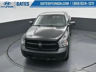 Ram 1500 2018 4x4 Tradesman 4 puertas Cabina Cuádruple 6,3 pies SB Pickup