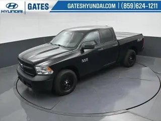 Ram 1500 2018 4x4 Tradesman 4 puertas Cabina Cuádruple 6,3 pies SB Pickup