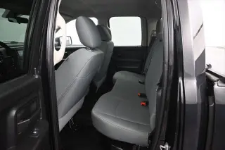 Ram 1500 2018 4x4 Tradesman 4 puertas Cabina Cuádruple 6,3 pies SB Pickup