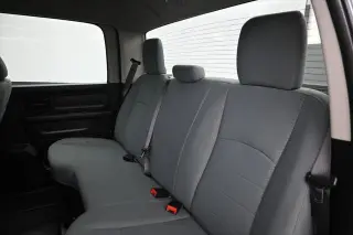 Ram 1500 Classic 2019 4x4 Tradesman 4p. Cabina de Conductor Completa 5.5 pies Cabina Extendida Pickup
