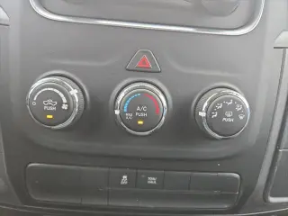 Ram 1500 Classic 2019 4x4 Tradesman 4p Camioneta Cabina Extendida 5.5 pies ST