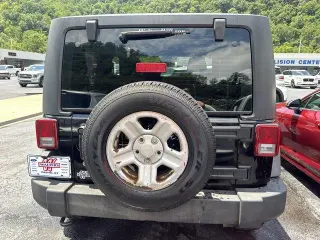 Jeep Wrangler 2011 4x4 Sport 2p SUV