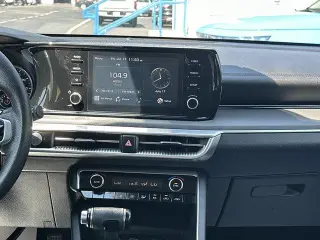Kia K5 2022 LXS 4p Sedan