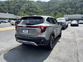 Kia Seltos 2024 AWD SX 4p SUV