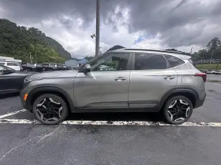 Kia Seltos 2024 AWD SX 4p SUV
