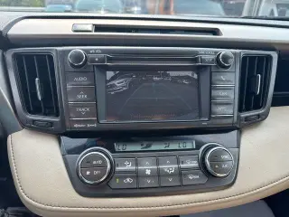 Toyota RAV4 2013 AWD XLE 4p SUV