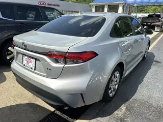 Toyota Corolla 2024 LE Sedán de 4 puertas