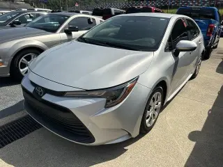 Toyota Corolla 2024 LE Sedán de 4 puertas
