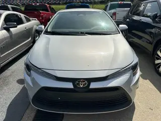 Toyota Corolla 2024 LE Sedán de 4 puertas