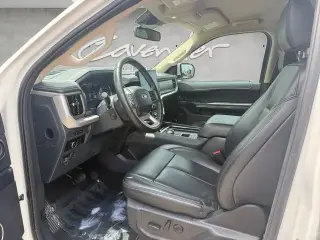 Ford Expedition 2024 4x2 XLT 4dr SUV