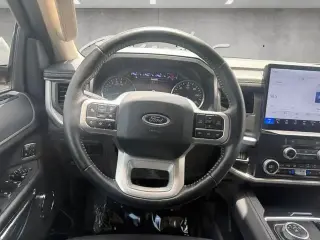 Ford Expedition 2024 4x2 XLT 4dr SUV