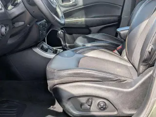 Jeep Compass 2017 4x4 Latitude SUV de 4 puertas (lanzamiento de mitad de año)