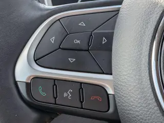 Jeep Compass 2017 4x4 Latitude SUV de 4 puertas (lanzamiento de mitad de año)