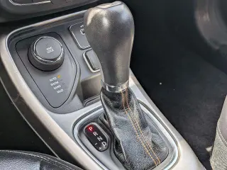 Jeep Compass 2017 4x4 Latitude SUV de 4 puertas (lanzamiento de mitad de año)