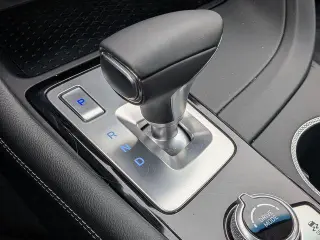 Sedán de 4 puertas Genesis G70 2026 AWD 2.5T Standard