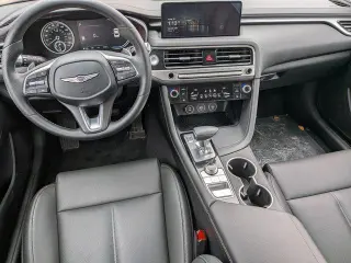 Sedán de 4 puertas Genesis G70 2026 AWD 2.5T Standard