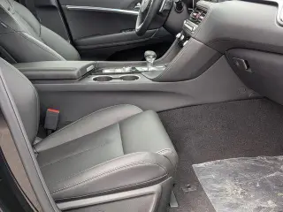 Sedán de 4 puertas Genesis G70 2026 AWD 2.5T Standard