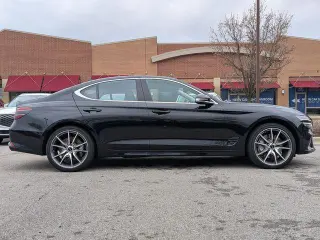 Sedán de 4 puertas Genesis G70 2026 AWD 2.5T Standard