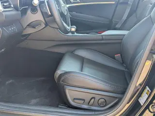 Genesis G70 2026 AWD 2.5T Standard Sedán de 4 puertas