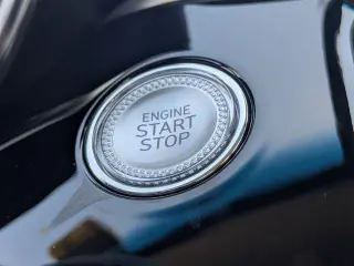 Genesis G70 2026 AWD 2.5T Standard Sedán de 4 puertas