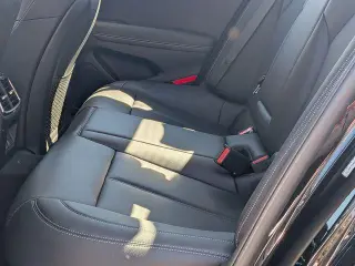Genesis G70 2026 AWD 2.5T Standard Sedán de 4 puertas
