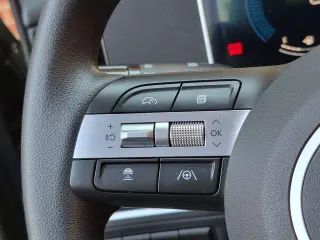 Hyundai TUCSON 2025 AWD SE 4p SUV