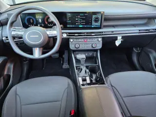 Hyundai TUCSON 2025 AWD SE 4p SUV