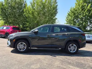 Hyundai TUCSON 2025 AWD SE 4p SUV