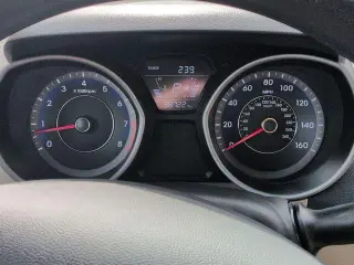 Hyundai ELANTRA 2015 SE 4p Sedan 6M