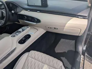 Genesis GV70 2023 AWD 3.5T Sport 4p SUV