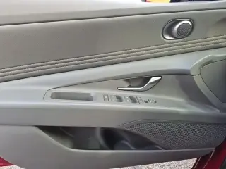 Hyundai ELANTRA 2025 SEL Sport 4p Sedan