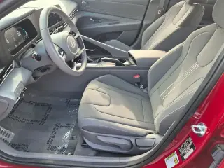 Hyundai ELANTRA 2025 SEL Sport 4p Sedan